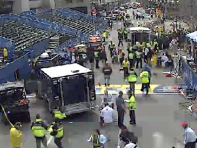 ΕΚΤΑΚΤΟ: Εκρήξεις στο Μαραθώνιο της Βοστώνης - Φωτογραφία 1