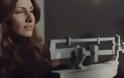 Η Έλενα Παπαρίζου με νέο βίντεο κλιπ σε οίκο ανοχής!