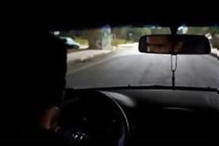 Tου έκανε οτοστόπ και όταν σταμάτησε είδε ένα πρόσωπο γεμάτο αίματα!