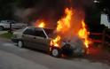 ΤΩΡΑ - Αυτοκίνητο τυλίχθηκε στις φλόγες στο Ηράκλειο