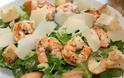 H συνταγή της ημέρας: Caesar salad με γαρίδες