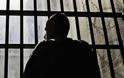 Προφυλάκιση του γιου για την εμπορία ναρκωτικών σε αποθήκη καυσόξυλων στα Τρίκαλα
