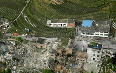 Κίνα: Σεισμός 6,6 R με 102 νεκρούς και 2.200 τραυματίες - Φωτογραφία 2