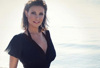 Τραγουδίστρια Κωνσταντίνα: «Πούλησα 500.000 ευρώ το σπίτι μου και τα έχασα στην Κύπρο» - Φωτογραφία 1