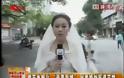 ΑΠΙΣΤΕΥΤΟ: Παρουσιάστρια παράτησε τον γάμο για να κάνει ρεπορτάζ για τον σεισμό στην Κίνα! [video]