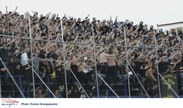 Συγκλονιστικές εικόνες από το γήπεδο του Περιστερίου - Οι παίχτες της ΑΕΚ λύγισαν...έκλαιγαν σαν μικρά παιδιά [photos] - Φωτογραφία 7