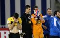 Συγκλονιστικές εικόνες από το γήπεδο του Περιστερίου - Οι παίχτες της ΑΕΚ λύγισαν...έκλαιγαν σαν μικρά παιδιά [photos]