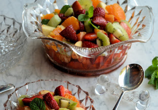 Απολαύστε τα φρούτα: Η πιο πολύχρωμη και γευστική φρουτοσαλάτα! - Φωτογραφία 1