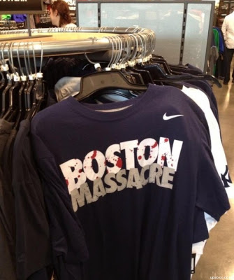 Η Νike έσπευσε να αποσύρει μπλουζάκια που έγραφαν «η σφαγή της Βοστόνης» - Φωτογραφία 2