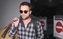 R. Pattinson: Σκυθρωπός μετά τις φωτογραφίες της Kristen με τον άνδρα που μοιάζει στον σκηνοθέτη που τον απάτησε! - Φωτογραφία 3