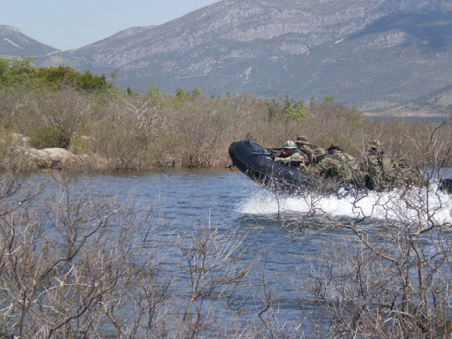 Στιγμιότυπα από την Επιχειρησιακή Εκπαίδευση Προσωπικού Μονάδων του Στρατού Ξηράς - Φωτογραφία 8