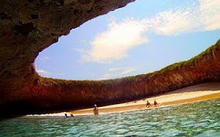 Η Κρυφή Παραλία στο νησί Marietta [video] - Φωτογραφία 1