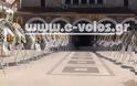 Σε αντιμνημονιακό φόντο η κηδεία του Κώστα Κόγια στο Βόλο [video] - Φωτογραφία 1