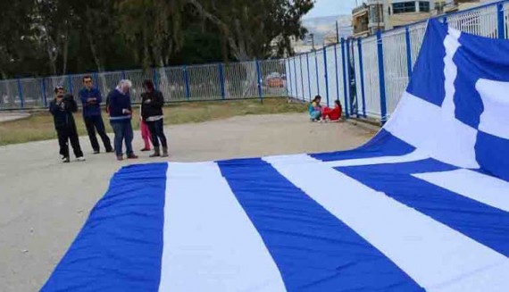 Σημαία μήκους 110 τετραγωνικών μέτρων κυματίζει στη Νέα Κίο - Φωτογραφία 2