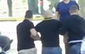 Βίντεο-αποκάλυψη: O Γερμενής είχε όπλο, οι αστυνομικοί τον αφοπλίζουν
