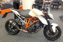 Πρώτες φωτογραφίες του KTM 1290 SuperDuke R