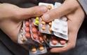 Πόσα φάρμακα θα μας κόψουν 2013; Πόσο θα μειωθούν οι δαπάνες