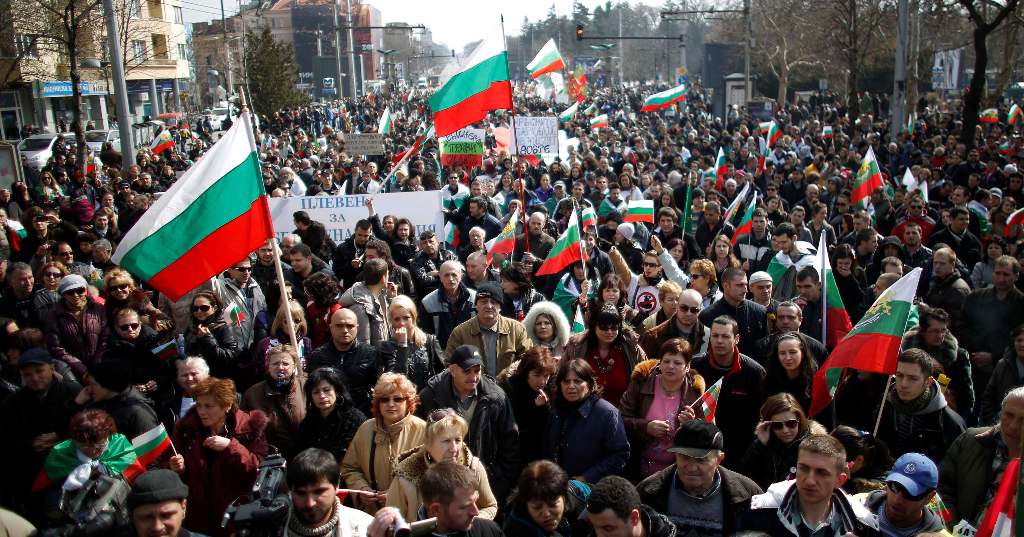 Βουλγαρία: Aυτοπυρπολούνται σε ένδειξη διαμαρτυρίας - Άλλος ένας νεκρός - Φωτογραφία 1