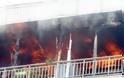Βόλος: Φωτιά σε μπαλκόνι διαμερίσματος από ξεχασμένη λαμπάδα