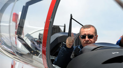 Τουρκικό εκπαιδευτικό αεροσκάφος - Επίσημη πρώτη αύριο - Φωτογραφία 1