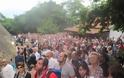 Πλήθος κόσμου στο Καστράκι Καλαμπάκας για τον Αϊ Γιώργη τον Μαντηλά