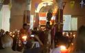 ΠΕΙΡΑΙΑΣ: Ο ιερέας έριχνε βεγγαλικά στο Χριστός Ανέστη!