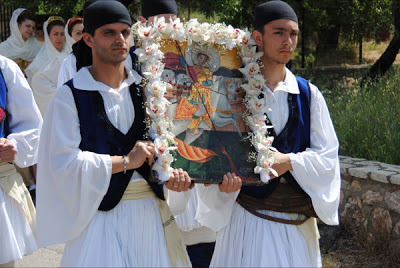 Πανηγύρισε με κάθε λαμπρότητα ο Ιερός Ναός Αγίου Γεωργίου Ελαιοχωρίου - Φωτογραφία 8