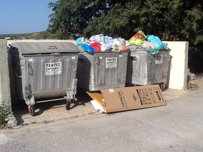 Στη Λαυρεωτική ανέστη μόνο ο Χριστός ! Το απορριματοφόρο παραμένει κλινικά νεκρός - Φωτογραφία 15