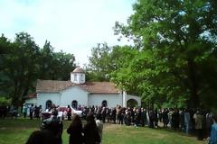 Κωσταράζι - Τρίτη μέρα Πάσχα στο εξωκλήσι της Αγίας Παρασκευής