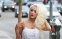 Η Courtney Stodden με καυτό jean σορτσάκι στο West Hollywood - Φωτογραφία 8