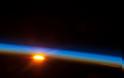 Εκπληκτική εικόνα της αυγής από το διάστημα!