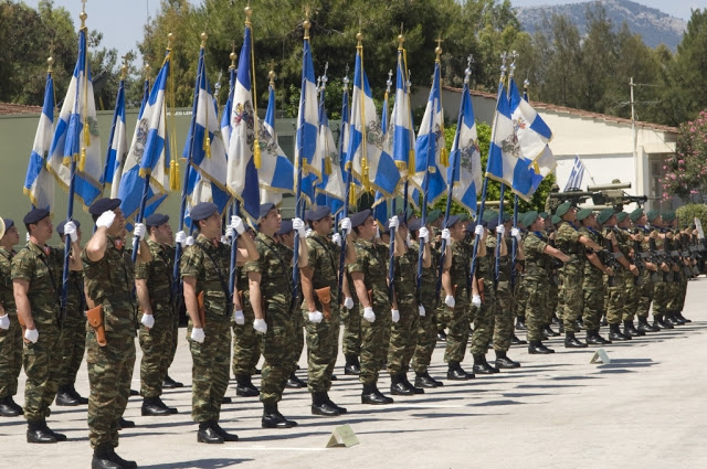 Φωτό από τον Επίσημο Εορτασμό της Μνήμης του Αγίου Γεωργίου Προστάτη του Στρατού Ξηράς, στην ΣΠΖ - Φωτογραφία 4