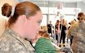 Ημέρα της μητέρας: Μητέρες στο στρατό