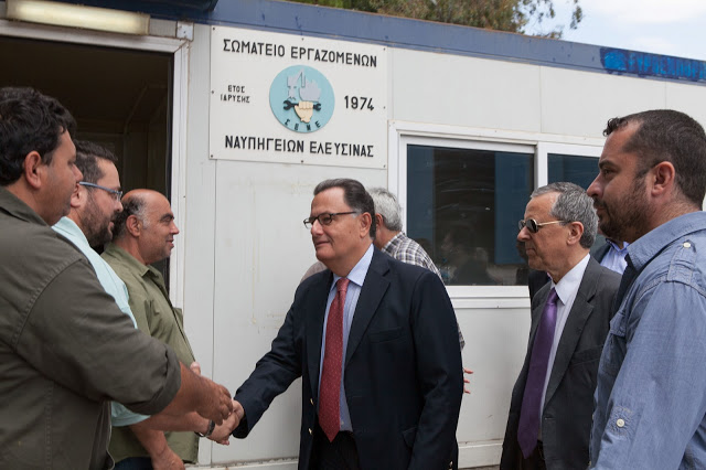 Φωτό από την επίσκεψη Παναγιωτόπουλου στα Ναυπηγεία Ελευσίνας - Φωτογραφία 4