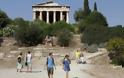 Βελτιώνεται το κλίμα, ελπίδες για μια καλή τουριστική χρονιά στην Ελλάδα