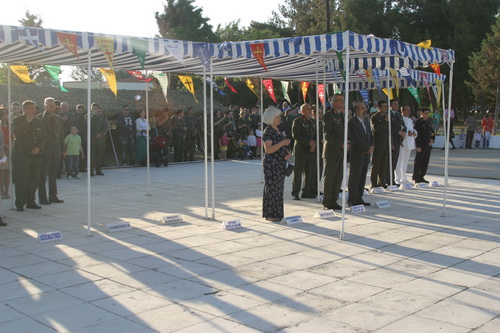 Επίσημη υποδοχή λειψάνου Αγίου Γεωργίου Τροπαιοφόρου στο Στρατόπεδο Πατσούκα στην Αλεξανδρούπολη - Φωτογραφία 8