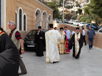 Εγκαινιάσθηκε ο Ιερός Ναός Αγίου Νεκταρίου Βούλας, από τον Μητροπολίτη Γλυφάδας, Ε. Β. Β. και Β. κ. Παύλο - Φωτογραφία 2