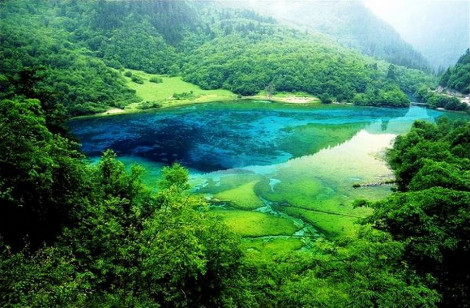 Διάφανα νερά περικυκλωμένα από μια μοναδική φύση... δείτε τις πιο σαγηνευτικές λίμνες του κόσμου!! - Φωτογραφία 10