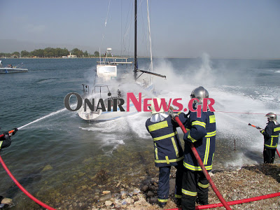 Mεσολόγγι: Φωτιά σε κότερο - Φωτογραφία 3