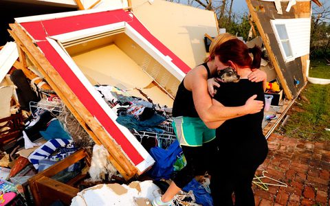 Εικόνες Αποκάλυψης στην Οκλαχόμα - 91 νεκροί από τον ανεμοστρόβιλο - Ανάμεσα στους νεκρούς 20 παιδιά - Φωτογραφία 4