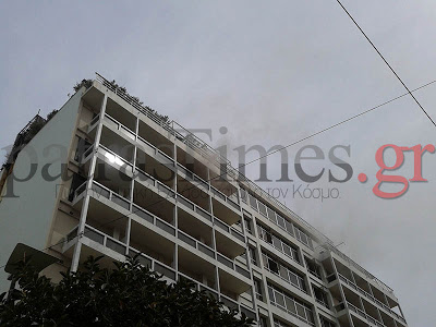 Πάτρα: Υπό πλήρη έλεγχο η φωτιά στο ξενοδοχείο Αστήρ - Ξέσπασε στο δωμάτιο της Β. Μεντζελοπούλου - Φωτογραφία 2