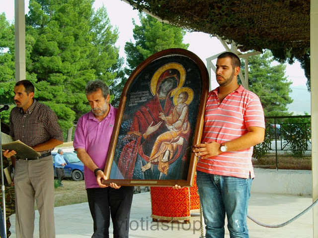 Αξιωματικοί και οπλίτες του ΚΕΠΒ στην Υποδοχή Ιεράς Εικόνας Παναγίας Γοργουπηκόου Αγίου Όρους στη Θήβα - Φωτογραφία 4