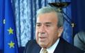 Απολογείται για τις μίζες του Άκη o πρώην υπουργός της Κύπρου Ντ. Μιχαηλίδης