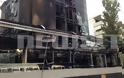 Μεγάλη φωτιά σε γνωστή καφετέρια στη Γλυφάδα - Kαταστράφηκε και το κτίριο του ΕΟΠΥΥ - Φωτογραφία 4