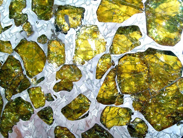 Ο 4,5 δισεκατομμυρίων ετών όμορφος και μυστηριώδης μετεωρίτης Fukang! - Φωτογραφία 5