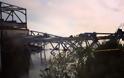 Κατέρρευσε γέφυρα στην Ουάσιγκτον - Δύο αυτοκίνητα έπεσαν στο νερό - Φωτογραφία 4