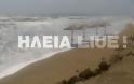 Ηλεία: H τρικυμία παρέσυρε ξαπλώστρες και ομπρέλες στις παραλίες - Φωτογραφία 3