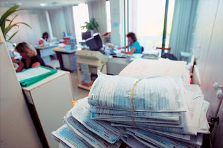 «Ράμπο» του Υπουργείου Oικονομικών ξεσκονίζουν τις καταθέσεις υπαλλήλων σε εφορίες - ΣΔΟΕ - τελωνεία - Φωτογραφία 1