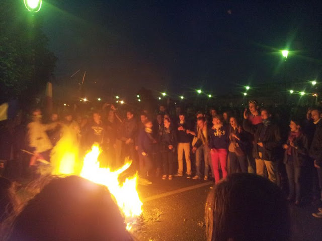 Η Γαλλία που αντιστέκεται, η Γαλλία που επιμένει. - Φωτογραφία 13