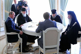 Όταν ο Πατριάρχης Ιεροσολύμων συνάντησε τον Βλαντιμίρ Πούτιν - Φωτογραφία 1